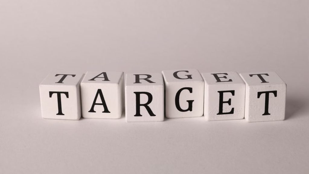 White cubes spelling 'TARGET' on a neutral background, ideal for business or marketing concepts.
